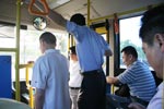 嘉宾试乘采埃孚AMT公交车
