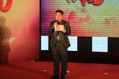 2013年度客车行业十大新闻获奖企业代表领奖