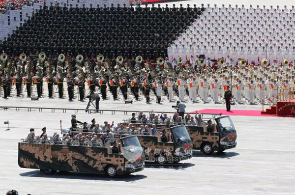 大手笔嗨翻天 安凯客车纽约时代广场贺新春