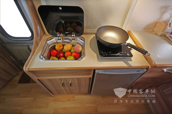 长城览众C7房车