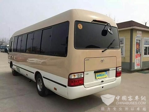 左后