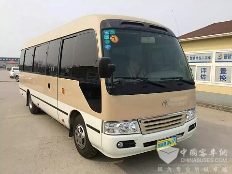右前
