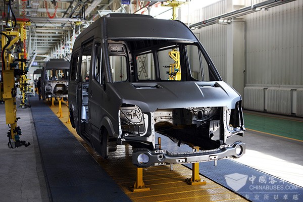 新能源领域多面手，黄海汽车严控工艺水平不忘初心