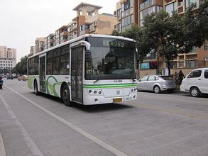 上海：宝山辟公交专用道连接东西