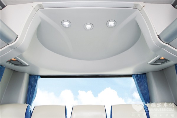 金龙客车XMQ6898Y