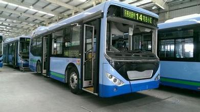 贵州贵阳：高考期间开通15条公交专线车