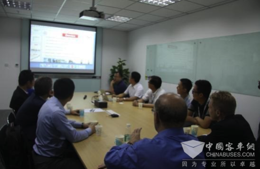 哈佛学者漂洋过海来看福田欧辉氢燃料电池客车