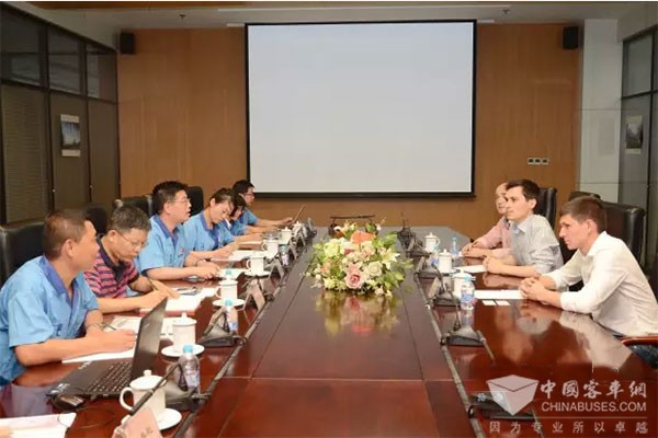 俄罗斯卡玛兹汽车厂客人访问法士特