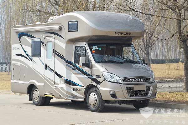 中天房车-自行式旅居车