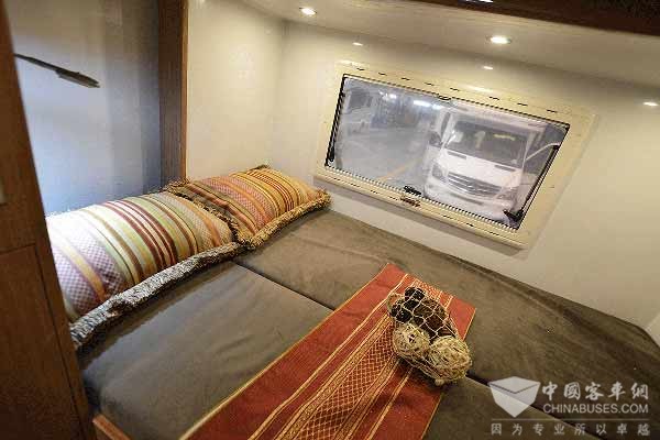 中天房车-自行式旅居车