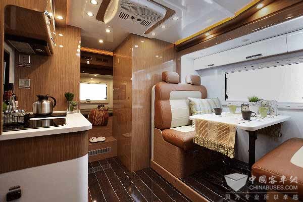 中天房车-自行式旅居车