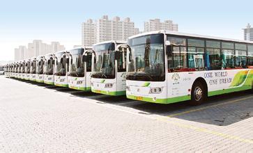 山东：青岛公交轮胎装上爆胎报警器 保证乘客出行安全