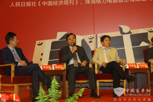 董事长魏银仓出席了高峰对话——“创新，让世界爱上中国造”