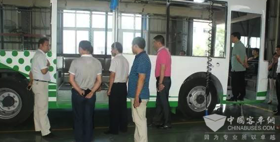  江西萍乡市政协副主席率团调研安源客车