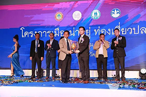 申龙客车：泰国十年磨一剑，稳居中国客车第一品牌