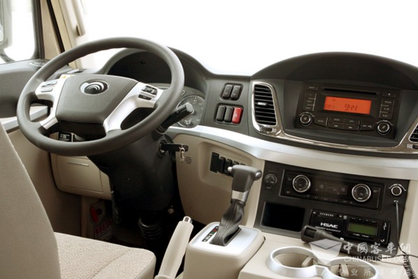 宇通客车zk6710(T7)