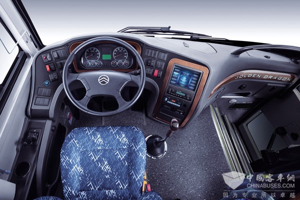 金旅XML6907锦程系列中型客车