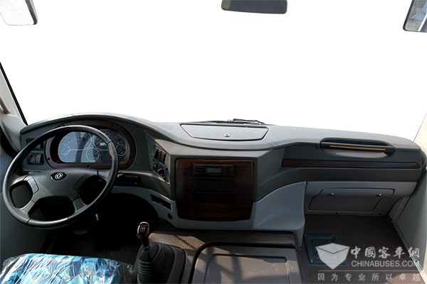 东风超龙EQ6609CT