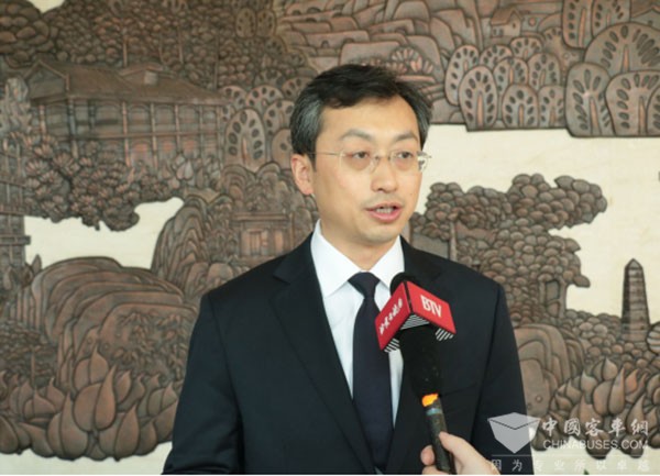 【北京电视台专访福田汽车集团总经理巩月琼】