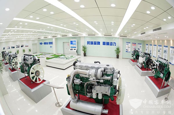 锡柴“民族品牌 高端动力”产品展示