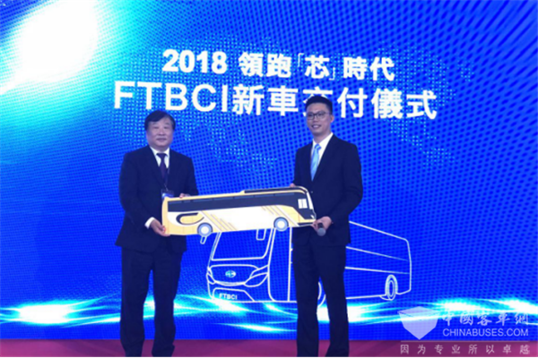 潍柴欧Ⅵ黄金动力组合 开启国际领跑“芯”时代！