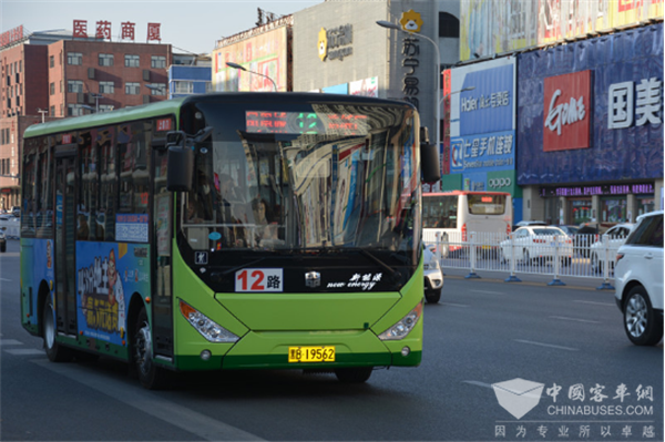 生态“鹤城”不惧严寒， 中通公交勇推公交电动化