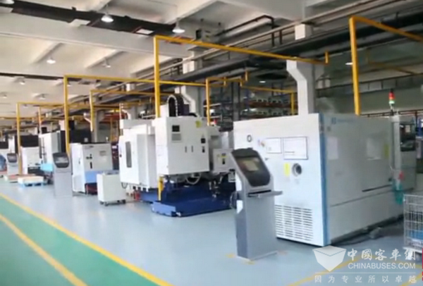 大郡控制：我们的设计理念是把产品做得更小、更轻、性能好、价格低