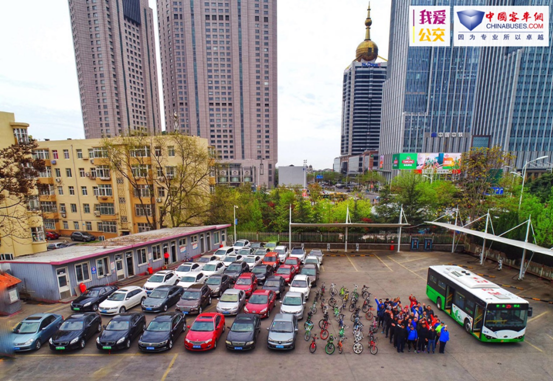 青岛体验：一辆公交客车相当于多少辆私用车?