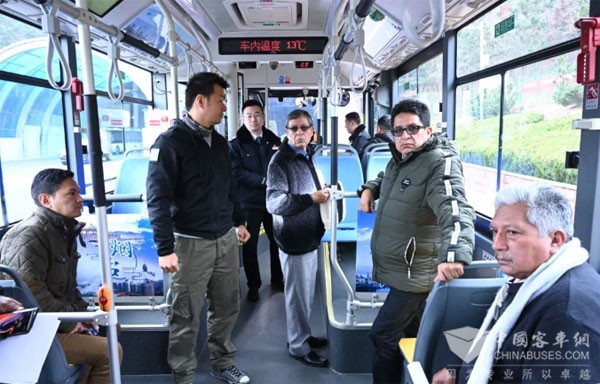 厄瓜多尔6家公交企业到烟台参观考察公交民生项目