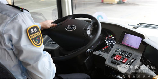 比亚迪BYD6100LSEV5低入口双层公交车(纯电动28-45座)