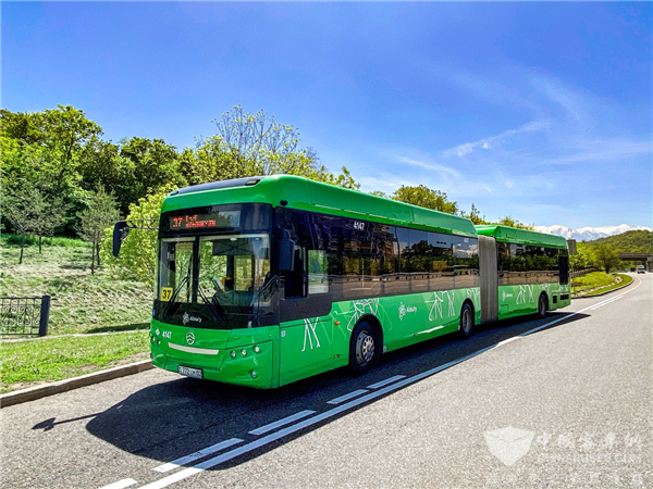 金旅哈萨克斯坦售后服务工程师：“战疫”时期做客户的“暖心人