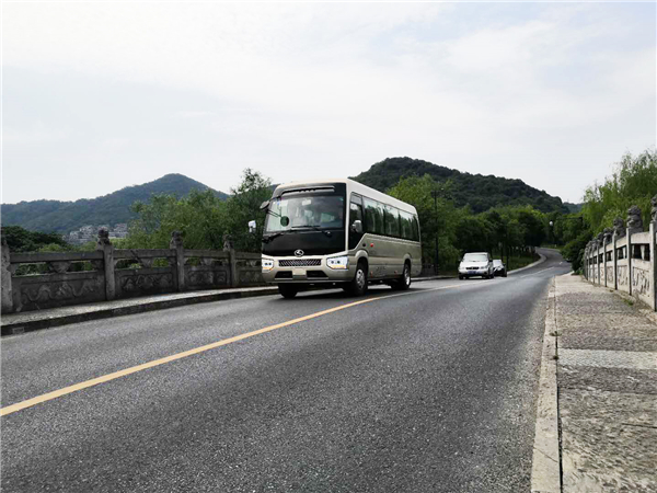 跟随金龙浩锐 发现“牛人”!-四川篇  跟随金龙浩锐 发现“牛人”!-四川篇