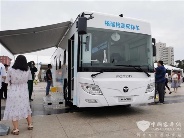 科学布局，多项暖心设计……福田欧辉全国首创“核酸检测采样车”