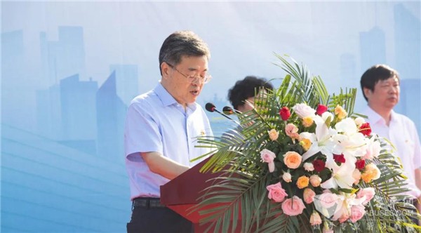 助力打造“村村通”民生工程 国唐纯电动公交交付河南沈丘