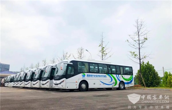 “绿色通勤车队”开跑 银隆新能源经典公路车驶入湖南宁乡