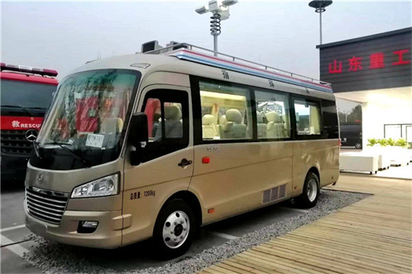 中通客车改装的医疗专用车为应急与健康守护