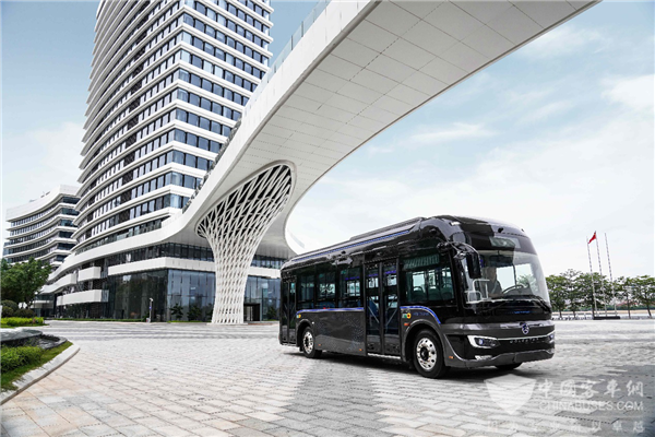TA不止于客车 试驾金旅“百变客车”北极星