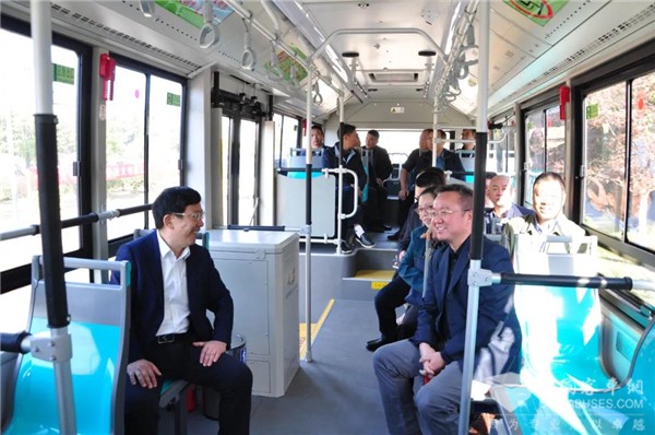 中车电动推出多功能抢险救援车 株洲市副市长现场打call 