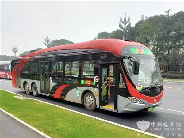 “科技车”入驻“科技城” 银隆新能源海豚公交服务绵阳民众出行