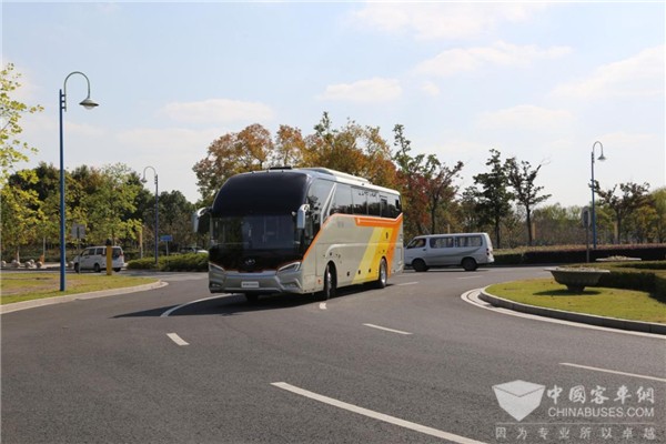 影响中国客车业品评|精准助力新型客运发展 苏州金龙旅行家、睿星