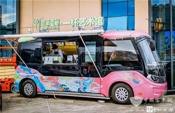 网红车变身奶茶店！金旅星辰售卖车——移动的“致富宝”