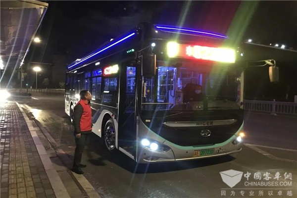 海格客车相伴! 苏州公交与市民携手过“暖”冬