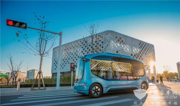 宇通自动驾驶巴士有多牛？跟着宇哥一起来感受一下吧!