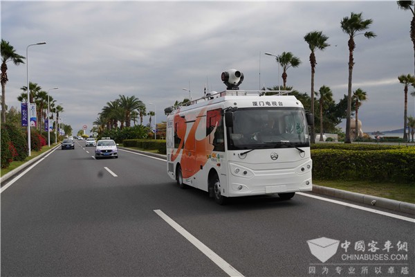 国内首辆！ 金旅“星途”3D转播模式带你玩转厦门马拉松