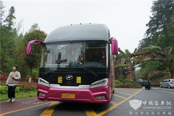 走进精准扶贫首倡地十八洞村 苏州金龙海格客车带您“沿着高速看中国