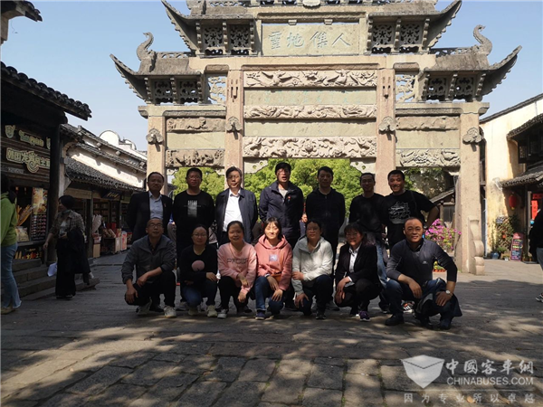 凝心聚力行稳致远 中车电动无锡基地团建拓展活力无限