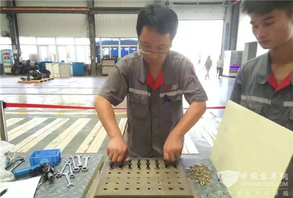 喜报|中车电动客车事业部总装车间荣获“中央企业青年文明号”荣誉称号