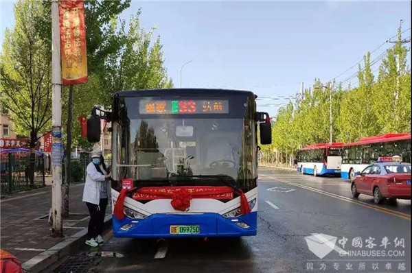 生态山城 美丽本溪 银隆新能源“绿色使者”现身“枫叶之都”