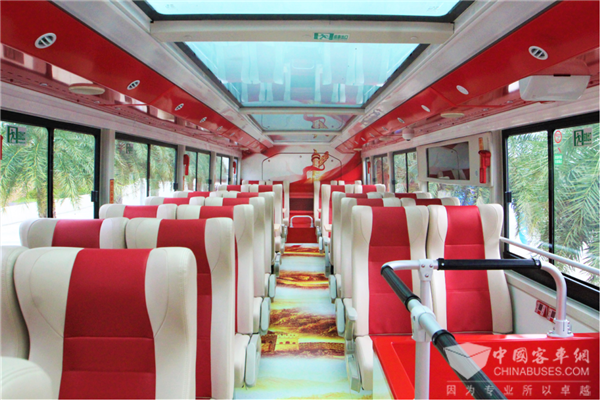 红色文化点亮城市出行 银隆庆建党百年主题公交上线