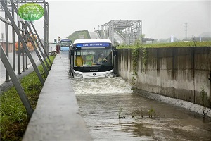 无惧暴雨！福田欧辉纯电动客车避雨神器有何高招?